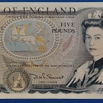 Brit 5 fontos bankjegy előoldala - II. Erzsébet királynő