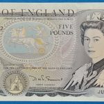 Brit 5 fontos bankjegy előoldala - II. Erzsébet királynő