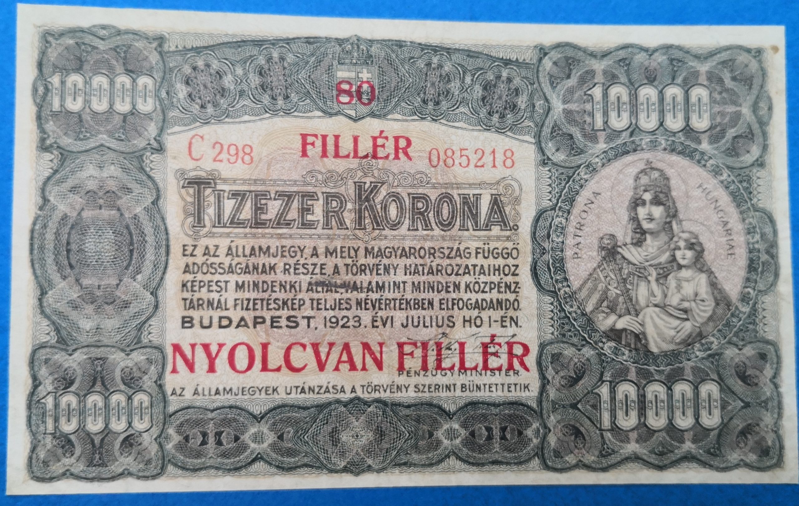AB0002-1 1923. 10.000 Korona VF "Nyolcan fillér" felülbélyegzéssel, "kis alakú" nyomdahely nélküli - Image 1