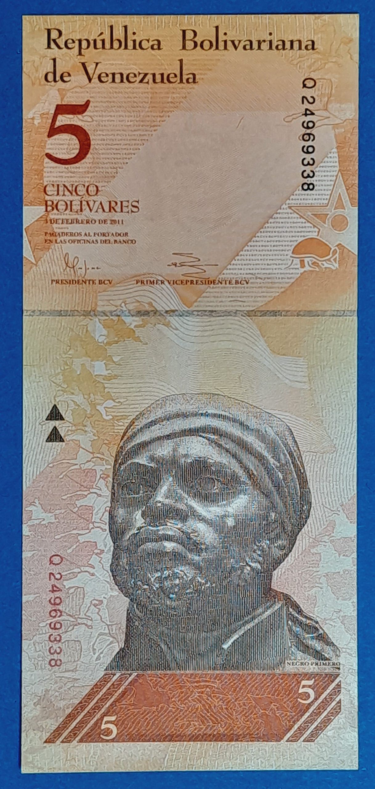 B0552-1 2011. 5 Bolívares UNC - Image 1
